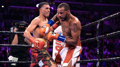 david benavidez vs dirrell|Live coverage of .